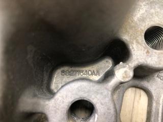 Кронштейн двигателя левый CHEROKEE 14- 2016 2.4 ED8