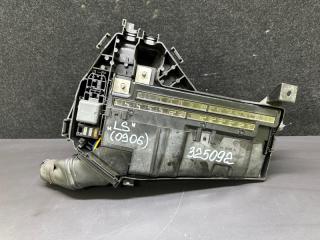 Блок предохранителей моторный отсек LEXUS LS460 06-12 2007