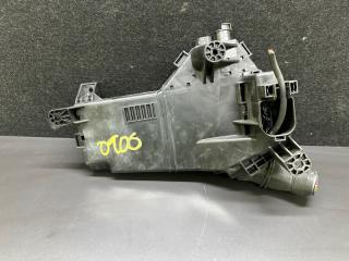 Блок предохранителей моторный отсек LEXUS LS460 06-12 XF40 4.6 1UR-FSE