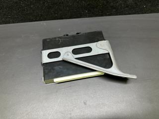 Блок управления центральным замком LS460 06-12 2007 XF40 4.6 1UR-FSE