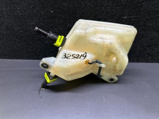 Бачок главного тормозного цилиндра LEXUS LS460 06-12 XF40 4.6 1UR-FSE