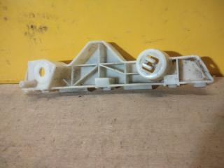 Кронштейн переднего бампера левый CX-7 06-12