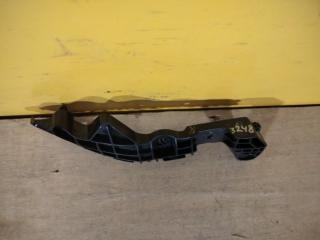 Кронштейн переднего бампера правый LEXUS NX 14-21