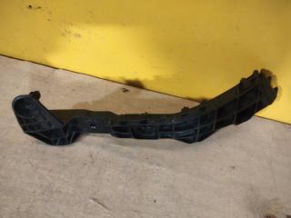 Кронштейн переднего бампера правый NX 14-21