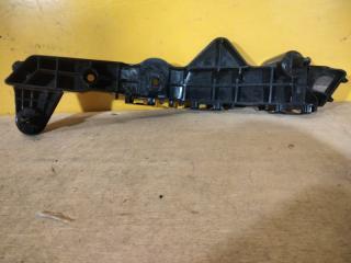 Кронштейн переднего бампера правый NX 14-21