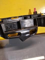 Кронштейн переднего бампера правый UX 200 18-