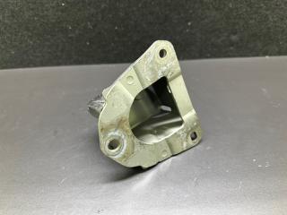 Кронштейн усилителя заднего бампера левый TOYOTA PRIUS - 30 09-17 1.8 2ZRFXE