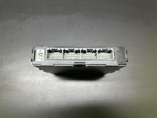 Блок управления бортовой сети TOYOTA PRIUS - 30 09-17 1.8 2ZRFXE