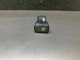 Кнопка стояночного тормоза TOYOTA PRIUS - 30 09-17 2013