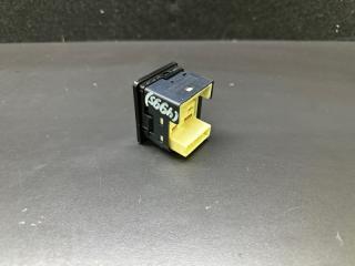 Блок управления зеркалами PRIUS - 30 09-17 2013 1.8 2ZRFXE