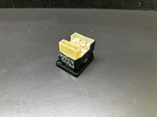 Блок управления зеркалами TOYOTA PRIUS - 30 09-17 1.8 2ZRFXE