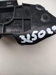 Кронштейн заднего бампера левый COROLLA 150 06-13