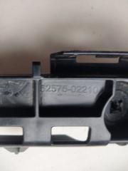 Кронштейн заднего бампера правый COROLLA 18-