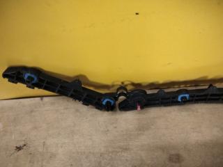 Кронштейн заднего бампера правый RAV4 18-