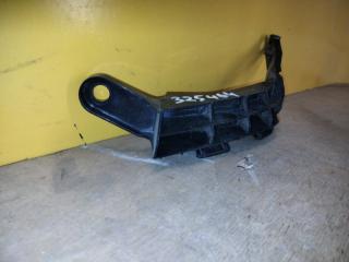 Кронштейн заднего бампера левый RAV4 18-