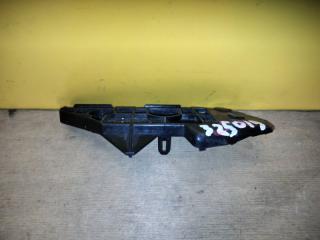 Кронштейн заднего бампера левый COROLLA 150 06-13