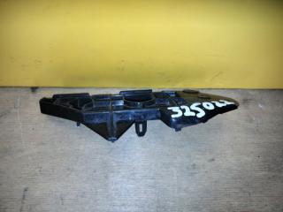 Кронштейн заднего бампера левый COROLLA 150 06-13