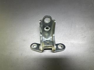 Петля двери нижняя задняя правая HYUNDAI ELANTRA AD 16- AD 2.0 G4NH