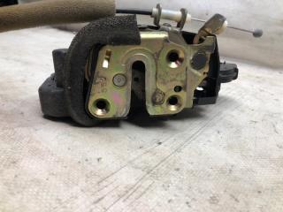 Замок двери задний правый M35/M45 04-10