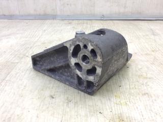 Кронштейн двигателя правый CAYENNE 10-18 2011 4.8L