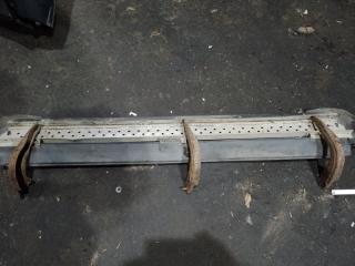 Подножка левая MITSUBISHI PAJERO 99-06