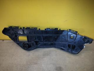 Кронштейн переднего бампера правый RAV4 13-19