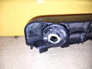 Кронштейн переднего бампера правый AVALON 13-18