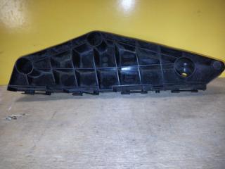 Кронштейн переднего бампера левый TOYOTA AVENSIS 08-18