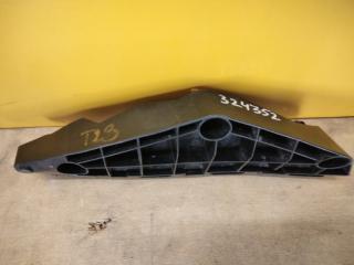 Кронштейн переднего бампера правый AVENSIS 08-18