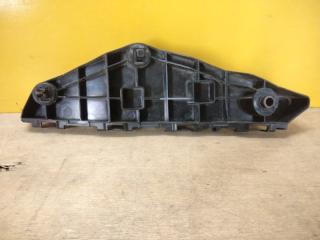 Кронштейн переднего бампера правый TOYOTA AVENSIS 08-18