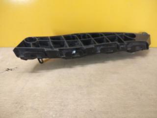 Кронштейн переднего бампера левый AVENSIS 08-18