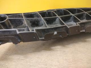 Кронштейн переднего бампера левый AVENSIS 08-18