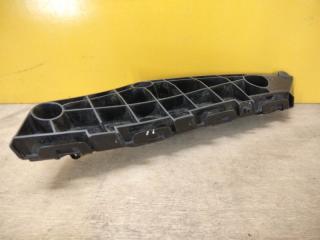 Кронштейн переднего бампера левый AVENSIS 08-18