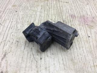 Крепление радиатора PORSCHE CAYENNE 10-18 2011 Б/У Крепление радиатора PORSCHE CAYENNE 10-18 2011