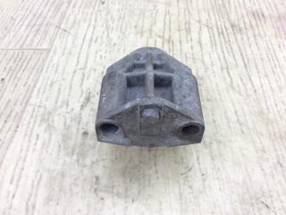 Крепление радиатора CAYENNE 10-18 2011 4.8L