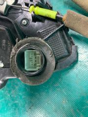 Замок двери передний правый CAMRY 40 06-11