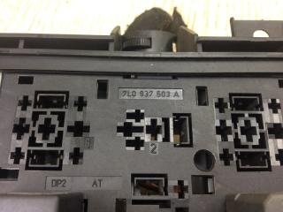 Блок предохранителей CAYENNE 10-18 2011 4.8L