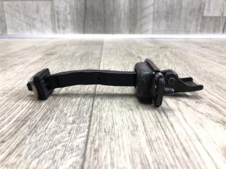 Ограничитель двери задний левый HYUNDAI ELANTRA AD 16- 2.0 G4NH