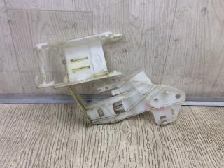 Кронштейн замка двери передний правый PORSCHE CAYENNE 10-18 2011