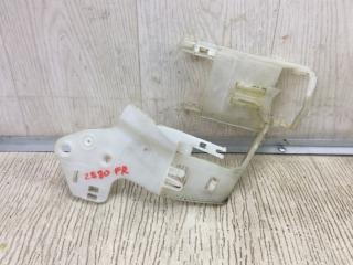 Кронштейн замка двери передний правый CAYENNE 10-18 2011 4.8L