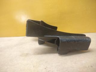 Кронштейн заднего бампера правый NX 14-21