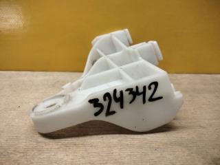 Кронштейн заднего бампера правый COROLLA E170 13-19