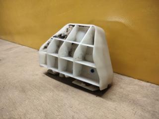 Кронштейн заднего бампера правый TOYOTA COROLLA 150 06-13