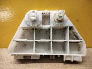 Кронштейн заднего бампера правый COROLLA 150 06-13