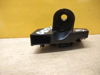 Кронштейн заднего бампера левый TOYOTA AURIS 13-18