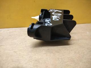 Кронштейн заднего бампера левый LS460 06-12