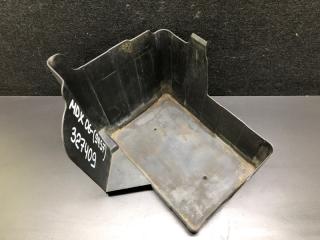 Полка аккумулятора MDX (YD2) 06-13 2007 YD2 3.7 J37A1