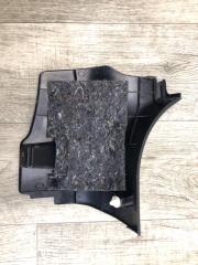 Накладка на стойку кузова передняя правая RAV4 13-19 2016 2.5 2ARFE