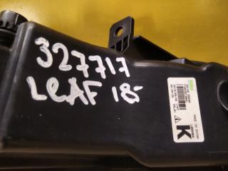 Противотуманная фара правая LEAF 18-