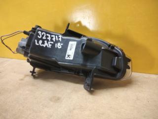 Противотуманная фара правая LEAF 18-